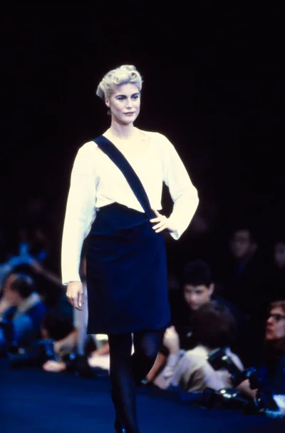 Look 16